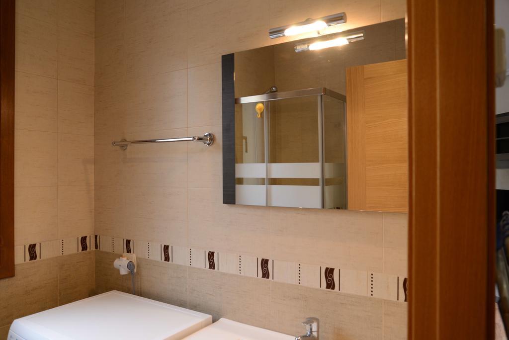 קנגס דל נרסאה Apartamentos El Rincon De Limes חדר תמונה